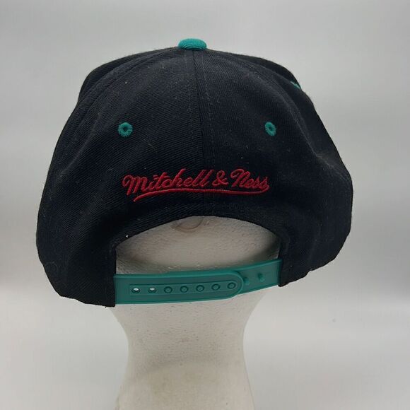 NBA Vancouver Grizzlies Cap, Mitchell & Ness, Snapback, Hardwood Classics‎ - Picture 3 of 6